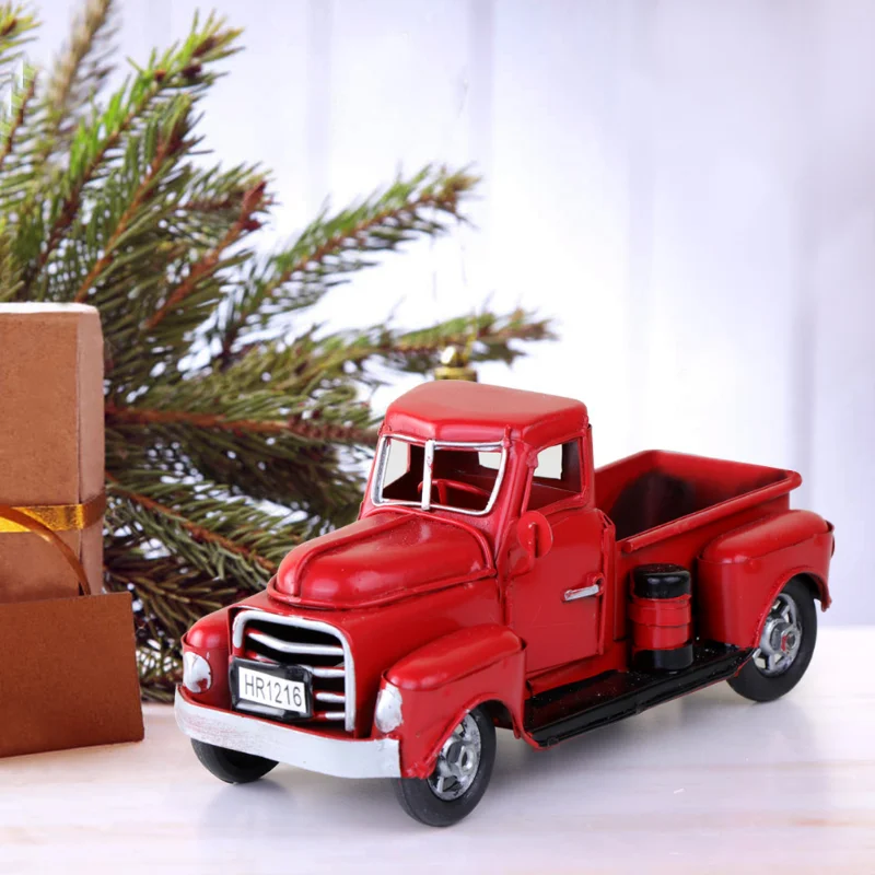 

Red Truck Model Desktop Decoration Christmas Kids Party Gifts Vintage Metal Car Ornaments Office Home Decoration 17cm