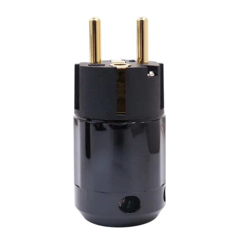 Фото QINCROWN Oyaide P-029E/C-029, пара позолоченных сетевых вилок Schuko (ЕС) и аудиоразъемов IEC (гнездо) для Hi-Fi аудиооборудования №3
