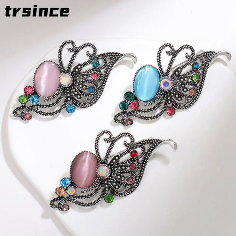 

Vintage Luxury Rhinestone Butterfly Purple Brooches for Women's Fashion New Trend Coat Suit Pin Buckle Insect Badges Gifts