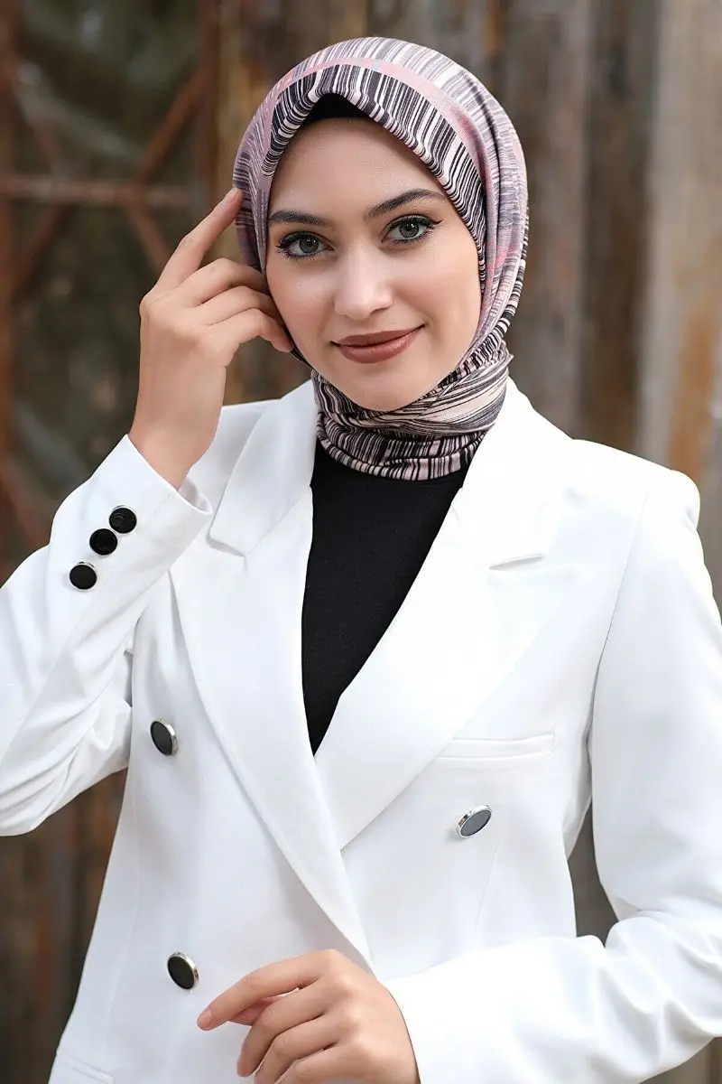 

Women patterned cotton scarf Muslim Fashion Custom Printed Hijab Turkey Production Quality Fabric