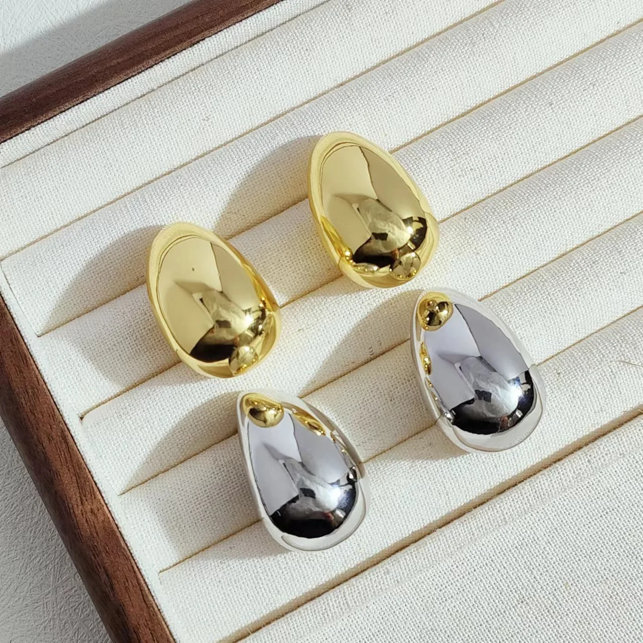 

Новый тренд, крутой пейзаж, Большие капли воды, высококачественные ощущения, темпераментные и персонализированные серьги