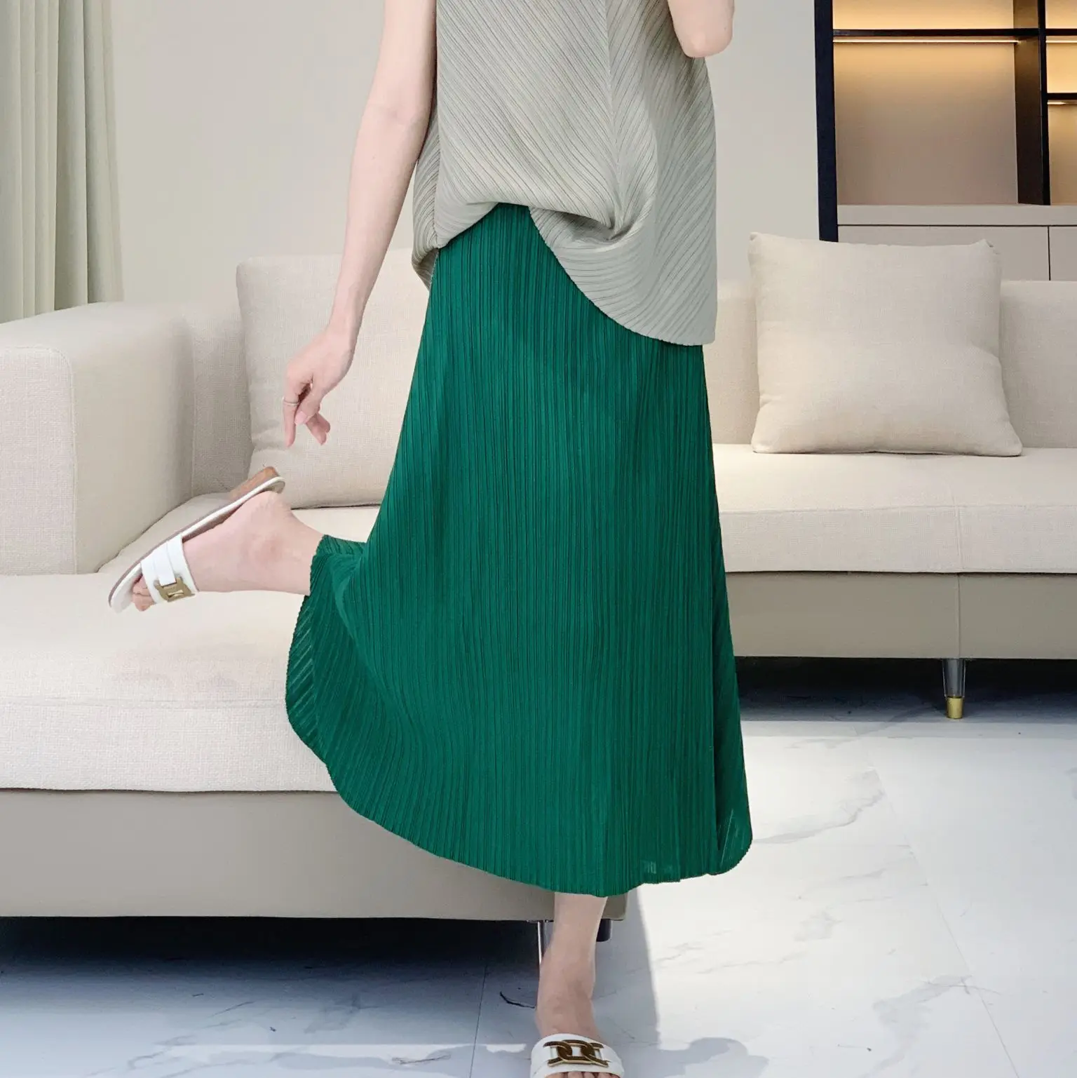 Женская плиссированная юбка с разрезом по бокам однотонная Повседневная простая