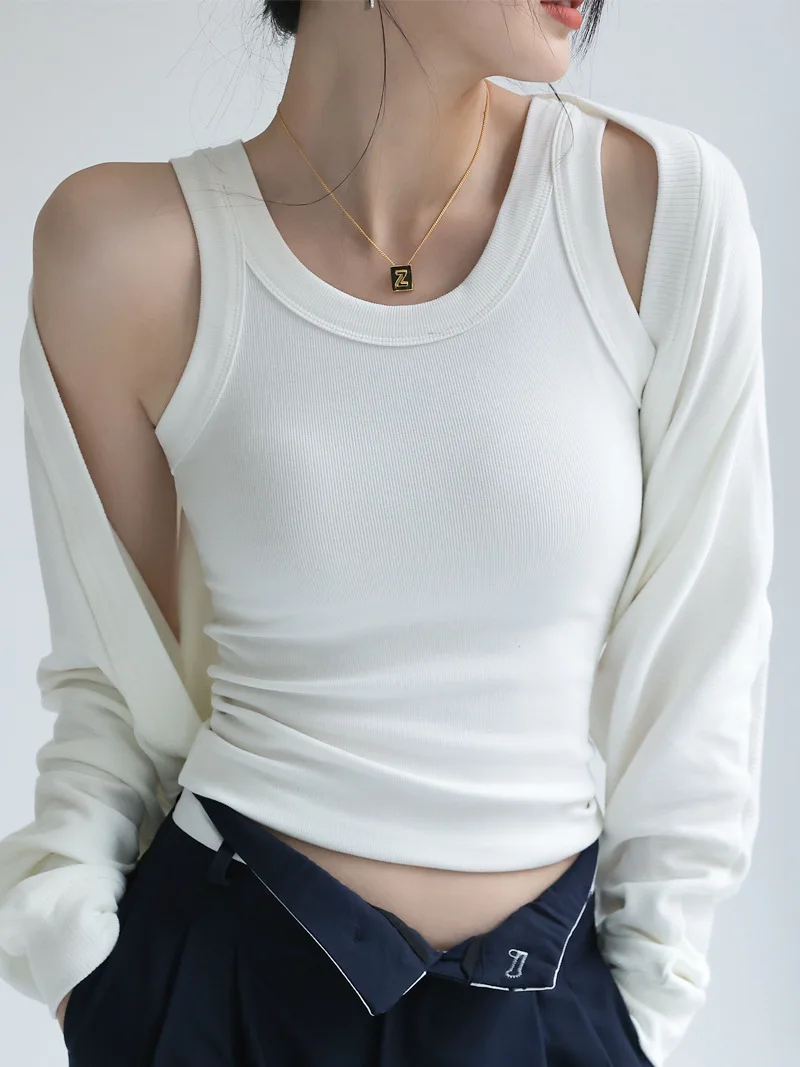 Женский однотонный топ из модала с подушкой на груди цвет в ассортименте