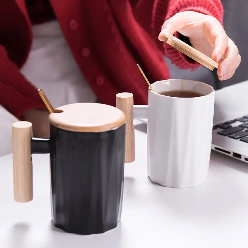 

Northern Europe Vintage Ceramic Coffee Mug Tumbler Rust Glaze Tea Milk Beer Mug with Wood Handle Water Cup Home Office Drinkware