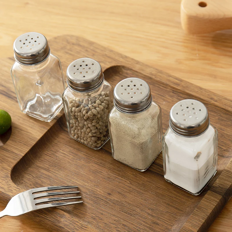 

1PCS Barbecue Kitchen Salt Pepper Glass Cruet Condiment Bottles Seasoning Cans Pepper Shakers Shaker Spice Container Spice Jar