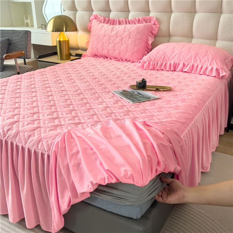 2024 Winter Crystal Velvet Bed Skirt Bedspread Fitted Sheet Three-Piece Thickened Quilted Non-Slip Mattress Cov...