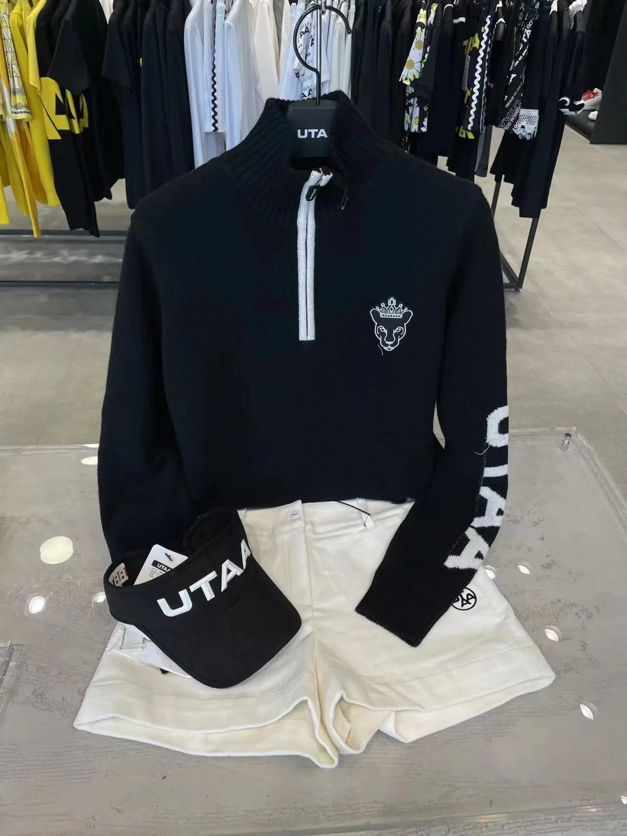 【 Presale 】Women's Long Sleeve  Zipper Collar  Sweatshirt Pullover Sweater With windproof lining