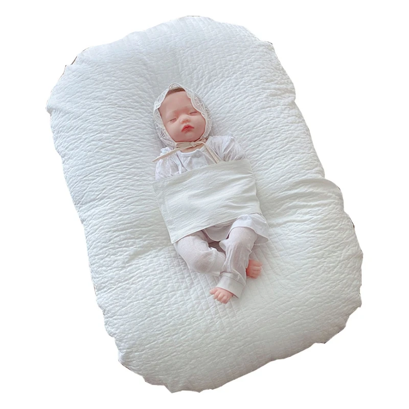 

Removable Baby Nest Bed Cradle Shaped Travel Bed for Newborn New Parent's Helper Bedroom Extra Baby Nest
