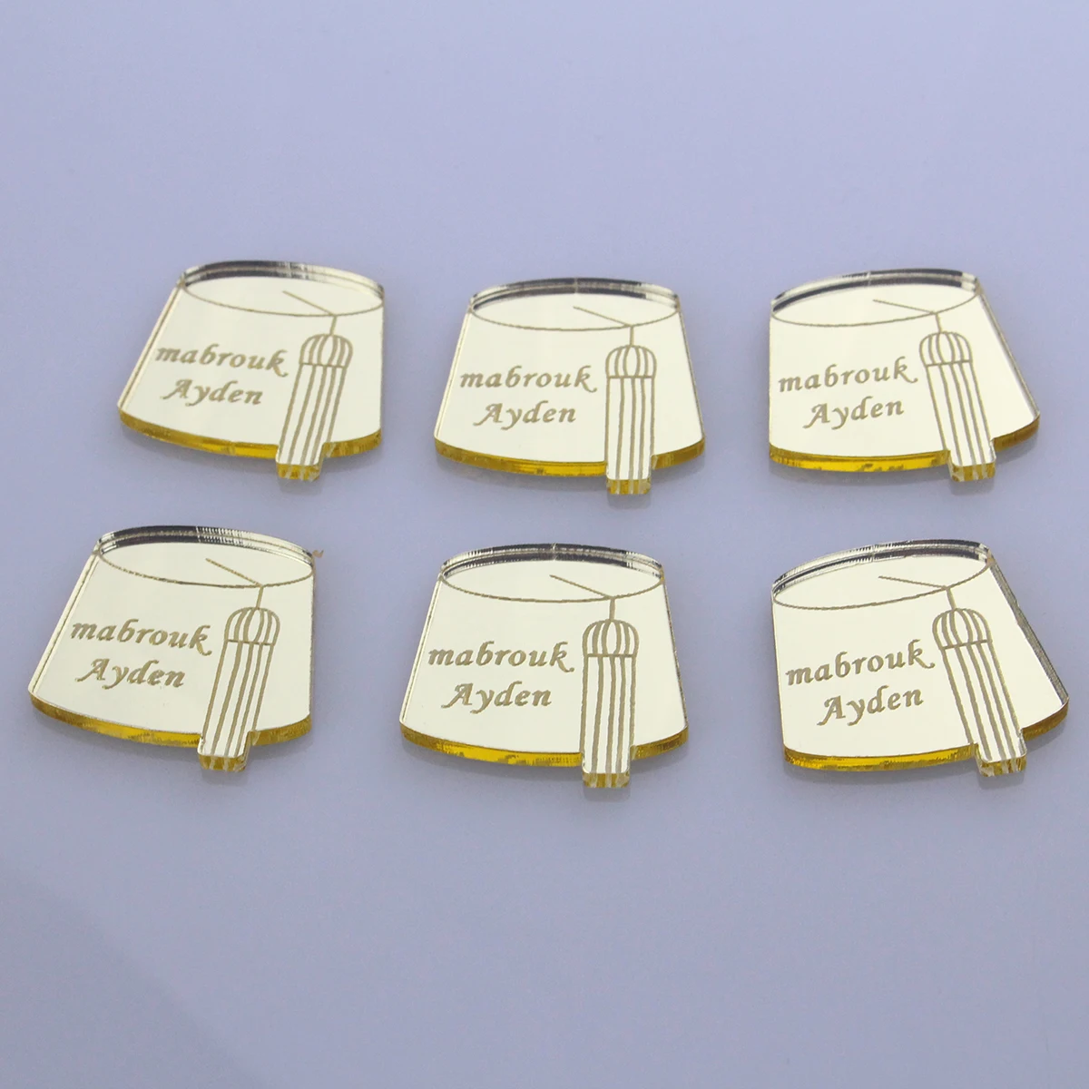 

12pcs Lot Cute Hat Gold / Silver Mirror Acrylic Custom Personalized Engraved Baby Names Baptism Party Tags Decoration Favors