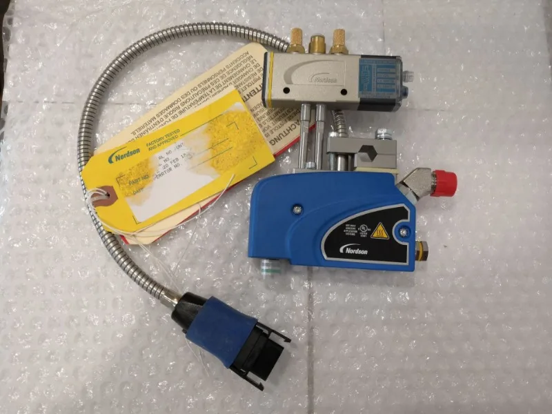 Nordson горячий расплав пистолет MiniBlue? Клеевой высокой температуры плавления II 8527875