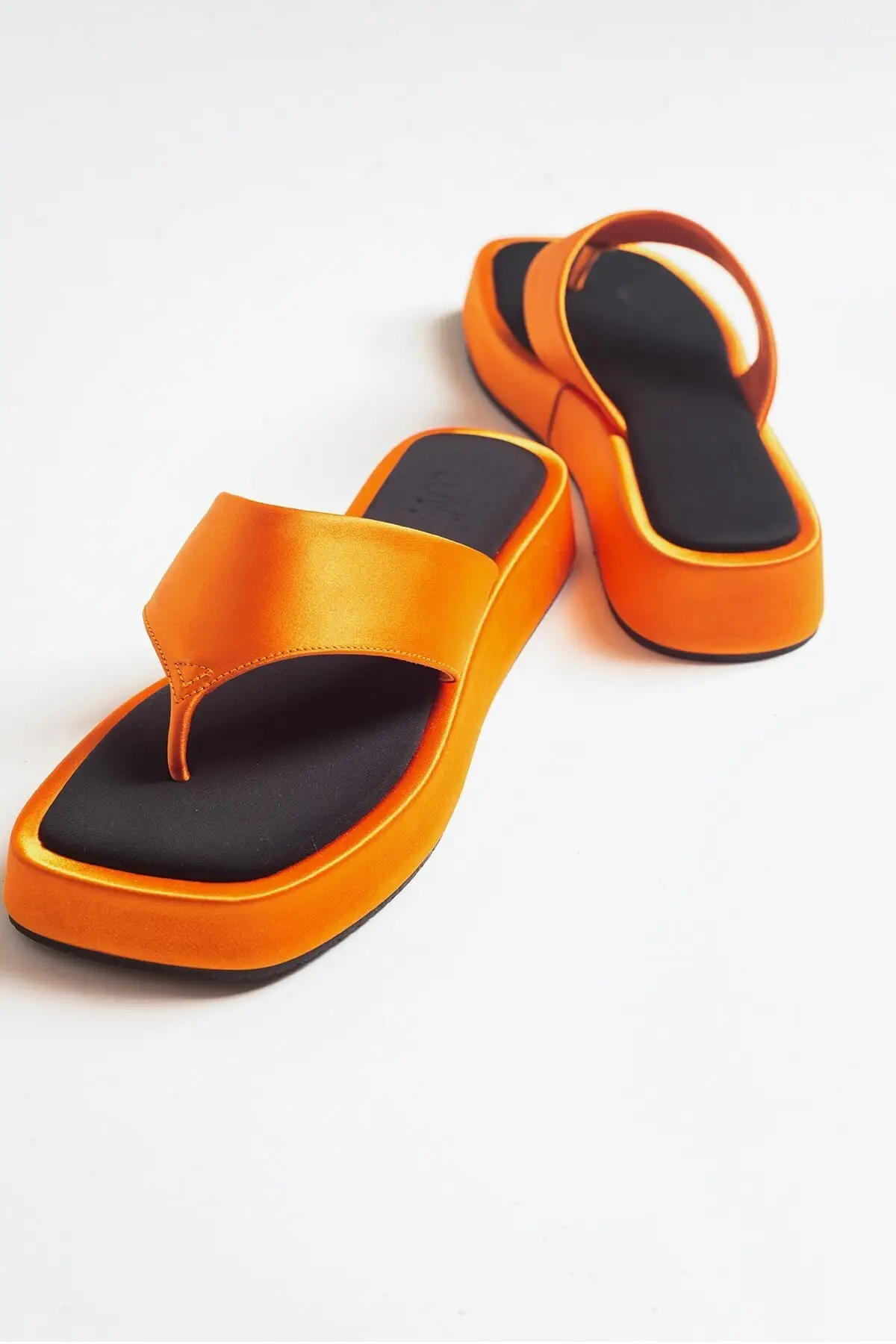 

892 оранжевые Сатиновые женские Тапочки