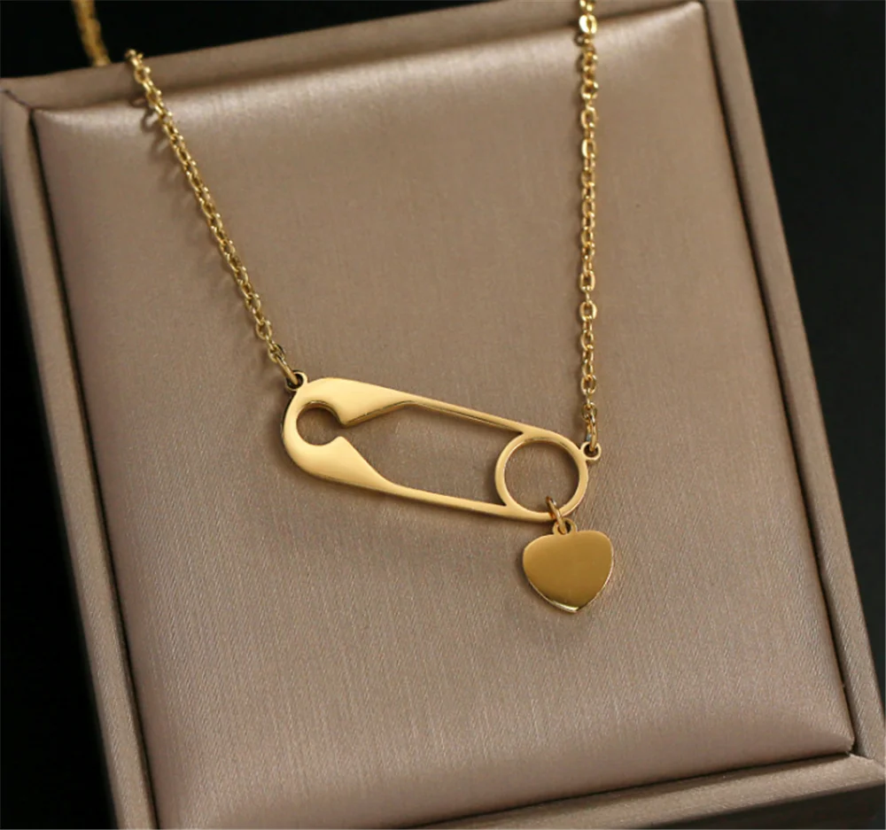 

316L Stainless Steel 3D Gold Pin Peach Heart Titanium Fashion Necklace Jewelry