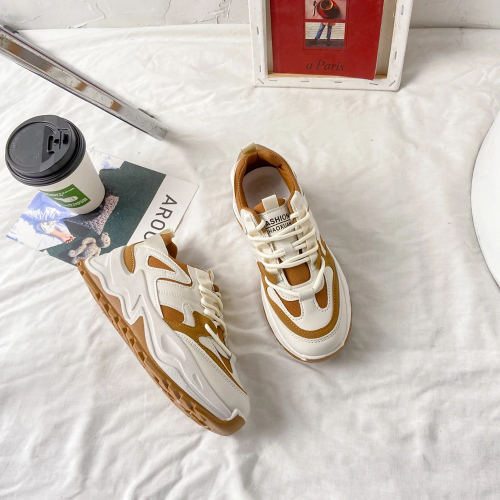 Leather autumn and winter daddy shoes women plus velvet explosive 2023 new omni-match ins tide thick sole sports casual shoes