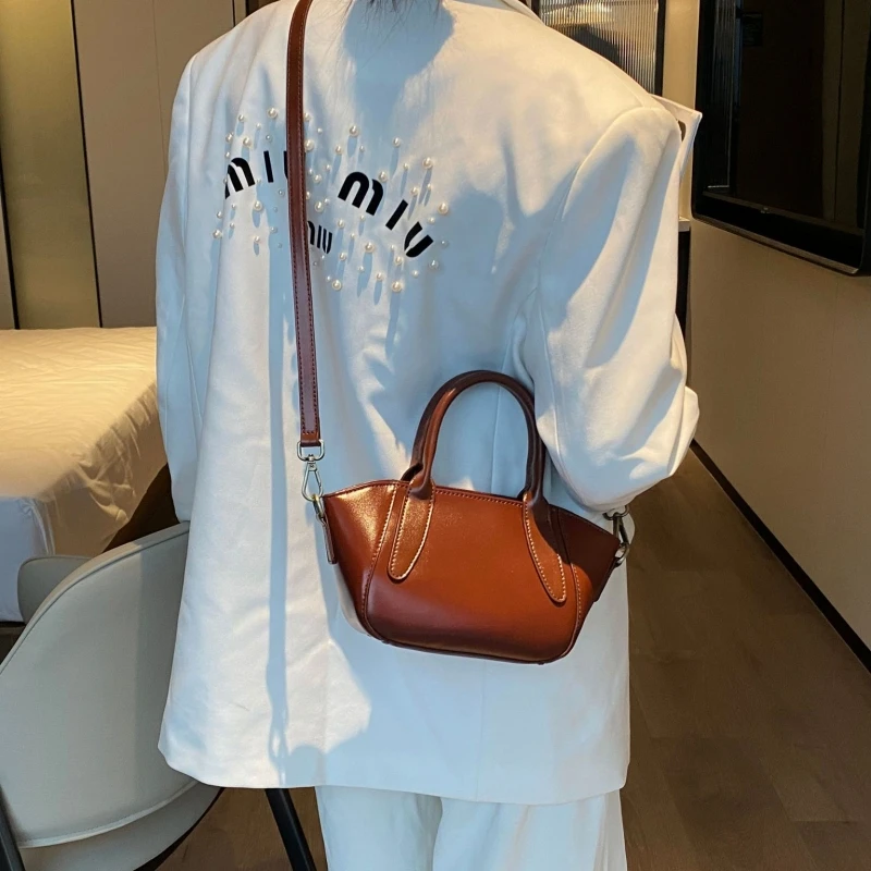 Винтажная сумка на плечо YANATARI из натуральной кожи для женщин воловьей через