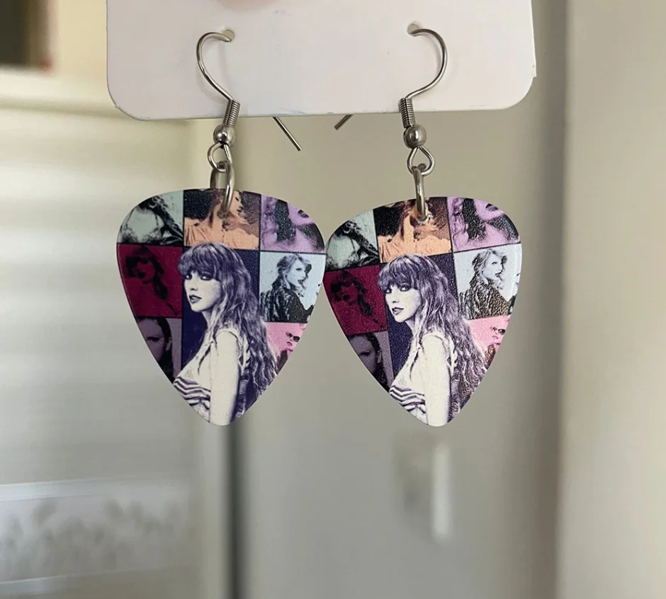 Taylor the Swift the Eras Tour Drop Earrings for Women Ts Poster Dangle Earrings Concert Gifts for Reputation Music Lover Fans