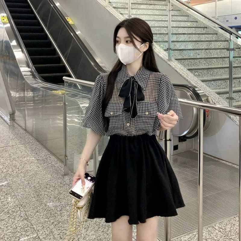 

Женский костюм-двойка с юбкой, летний яркий костюм в Корейском стиле с топом и полуюбкой, женское платье