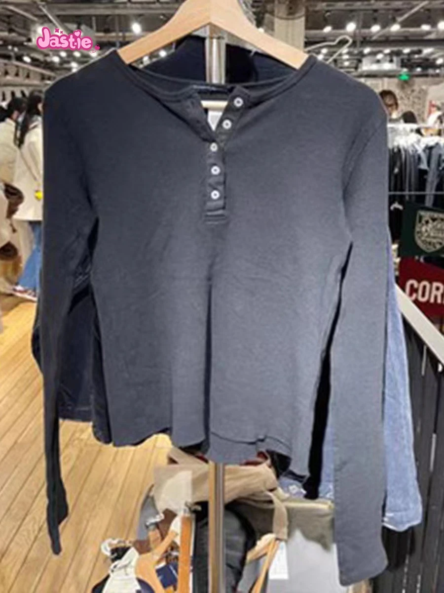 Женская однотонная футболка с круглым вырезом