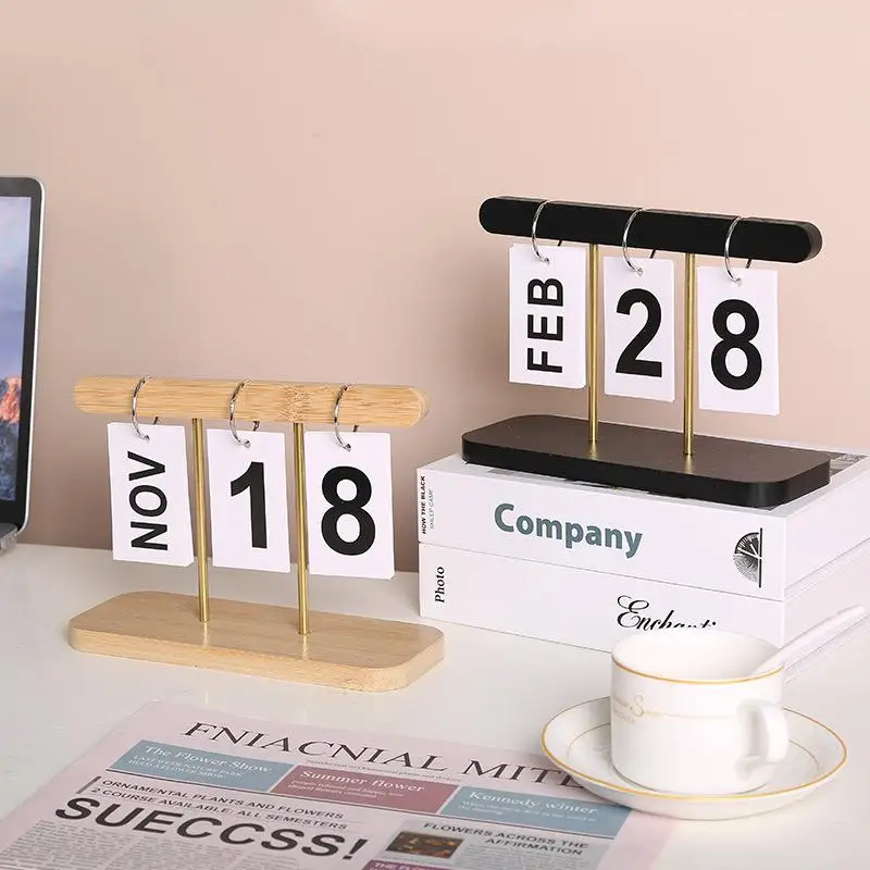 

Nordic Wooden Flip Calendar Ornament Creative Desk Calendar Restaurant Office Bedroom Living Room Desktop Calendar Decoration