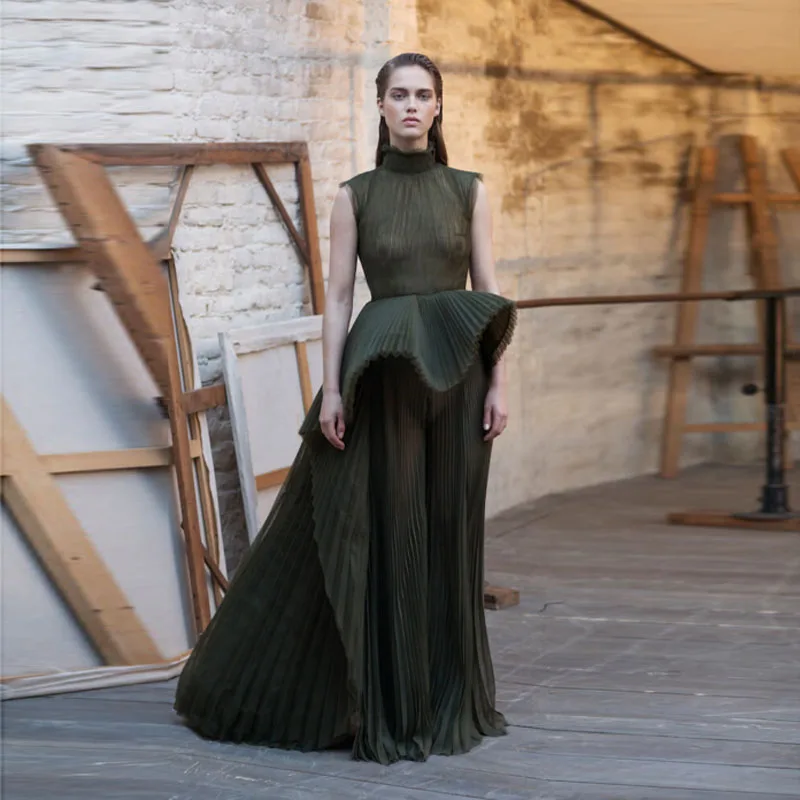 

Elegant Olive Green Pleated Chiffon Asymmetrical Long Gowns Sleeveless Formal Party Dresses High Collar Women Gowns
