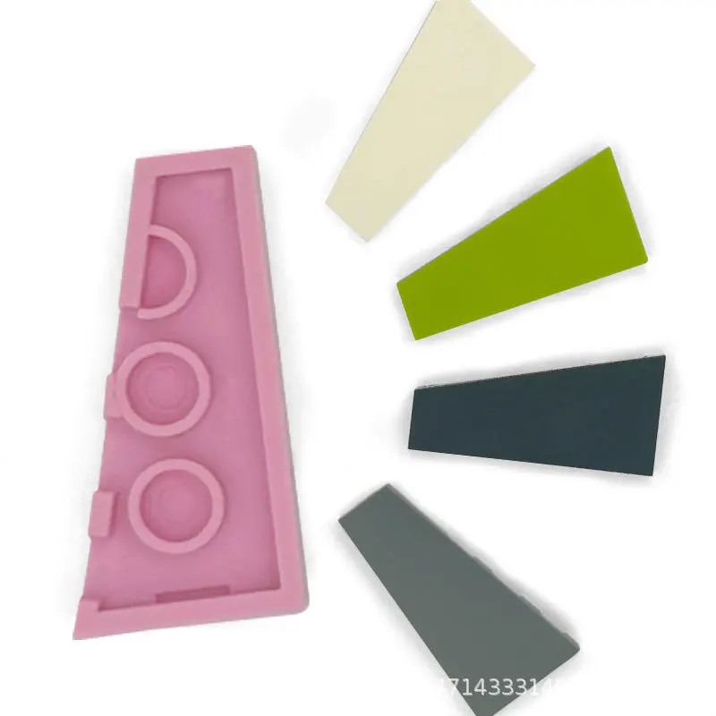 20 шт. строительные блоки Technicalalal 90029 (правый) 2x4 клиновая пластина MOC creatività giocattolo