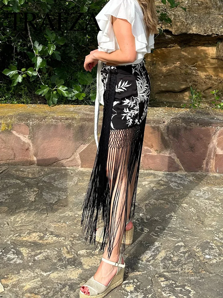 Юбка женская трапециевидная с высокой талией асимметричная