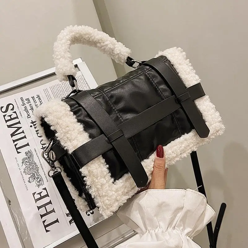

2023 Women Handbags Lambswool PU Pouch Soft Shoulder Bag Furry Handbags Crossbody bags for Women Winter Fashion Square Totes