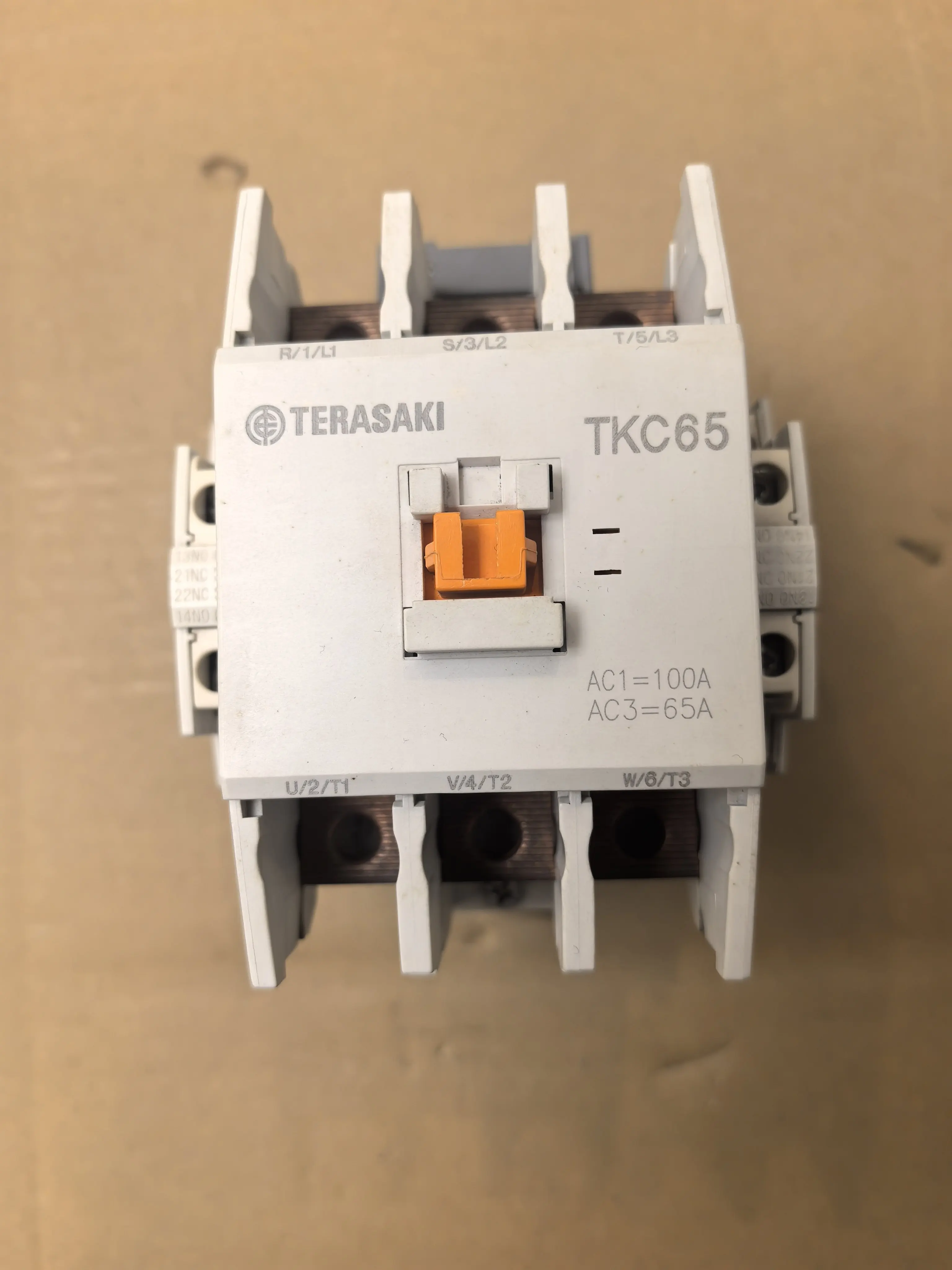 Контактор TERASAKI TKC60TKC60220 AC220V (art.: 3920d9ec3e2ed) - 3920d9ec3e2ed