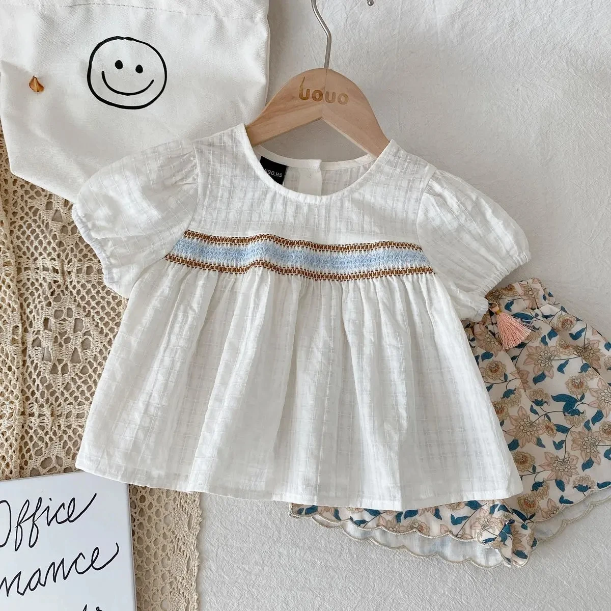 

Girls Round Neck Top T-shirt Summer New Children's Shirt Cotton Solid Color Girls' Baby Short Sleeve T-shirt Bottoming shirt