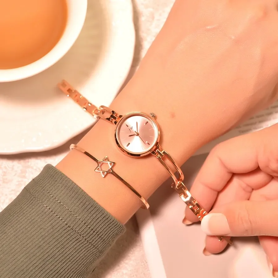 Bracelet Watches Luxury Fashion Rose Gold Alloy Small Quartz Watch Qualities Simple Ladies Wristwatches Female Chain Clock
