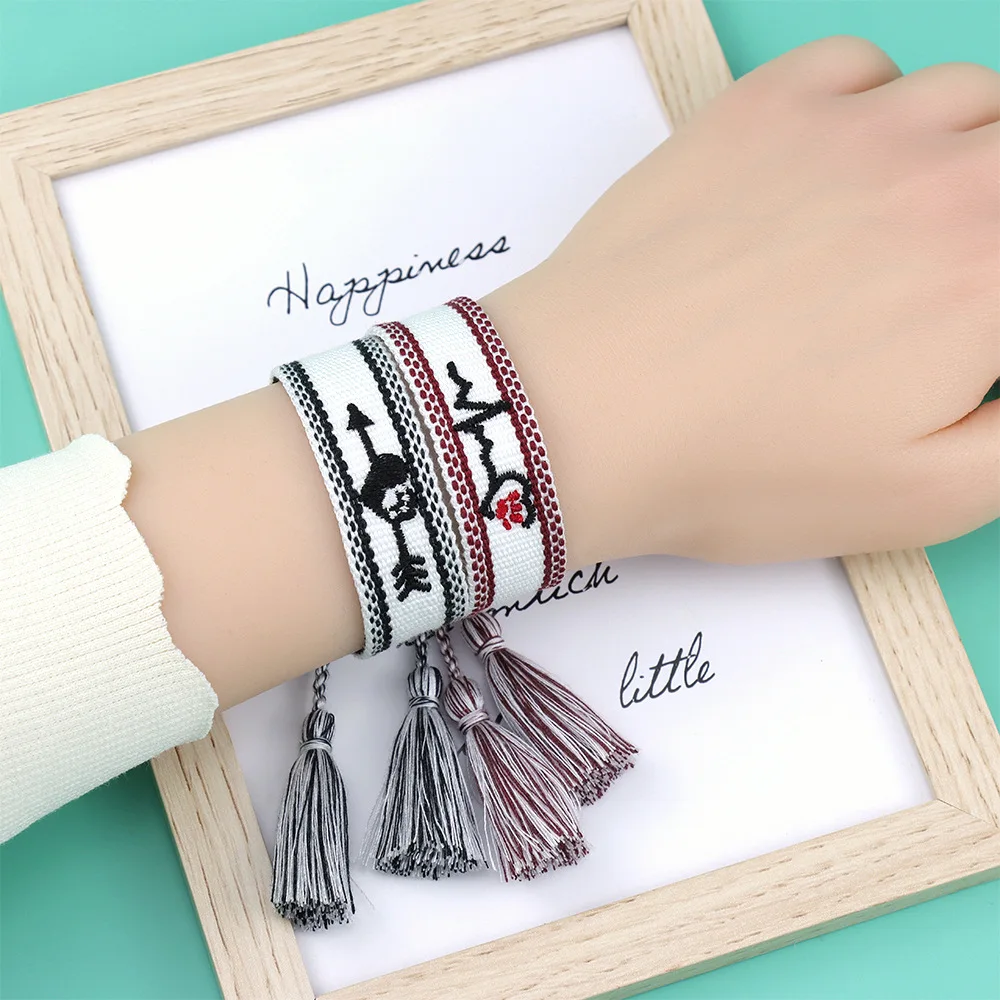 

Processing Custom Embroidery Pattern Woven Bracelet European and American Couple Bracelet Hand-woven Tassel Fashion Popular Gift