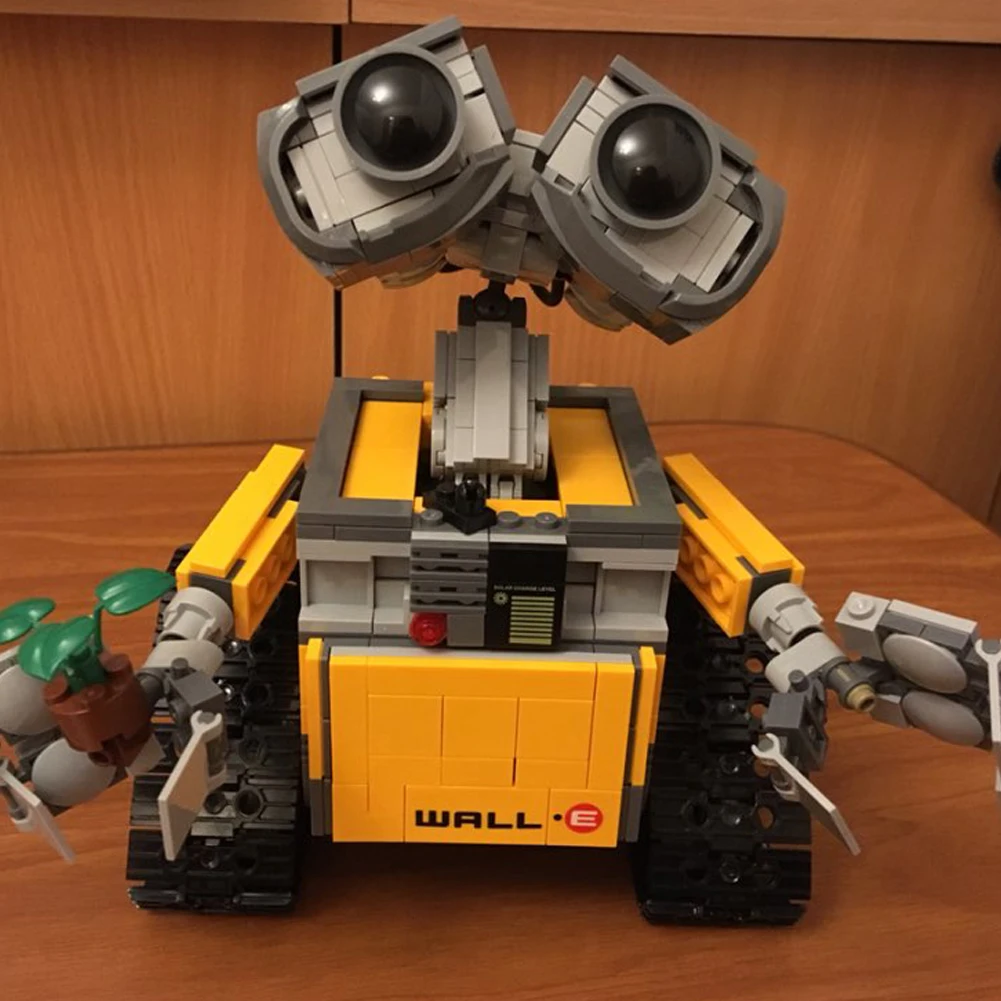 

Cheapest WALL E Building bricks Idea Robot 687pcs Figure Toys for Children