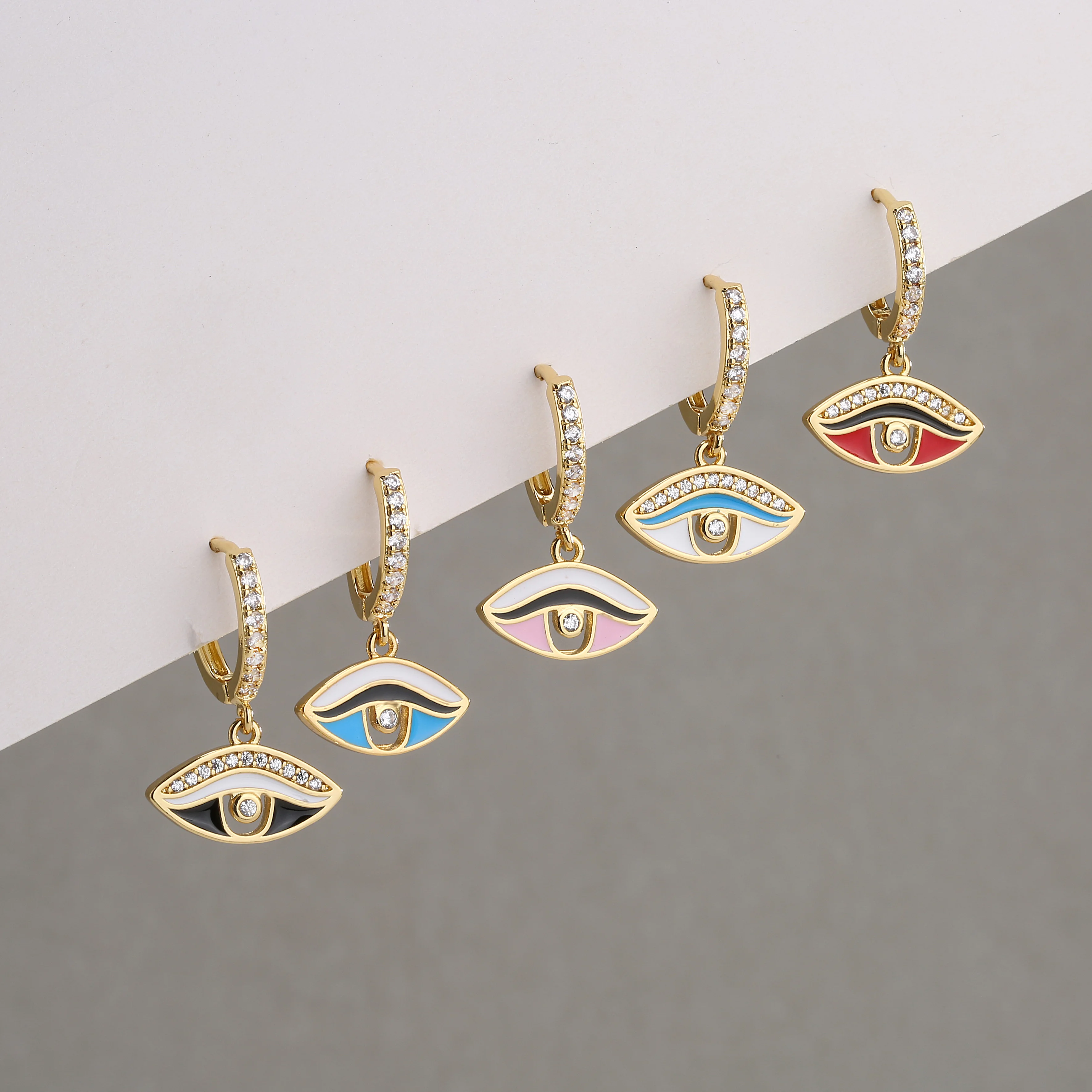 

HECHENG,Plating Eye Small Hoop Earrings,Plain Heart Hoops Women Simple Piercing Ohrringe Pendiente Fine Jewelry Wholesale