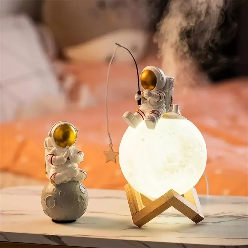 

Mini Astronaut Night Light Figurines Humidifier Home Decoration Resin Spaceman Cold Fog Machine Home Accessories Birthday Gifts