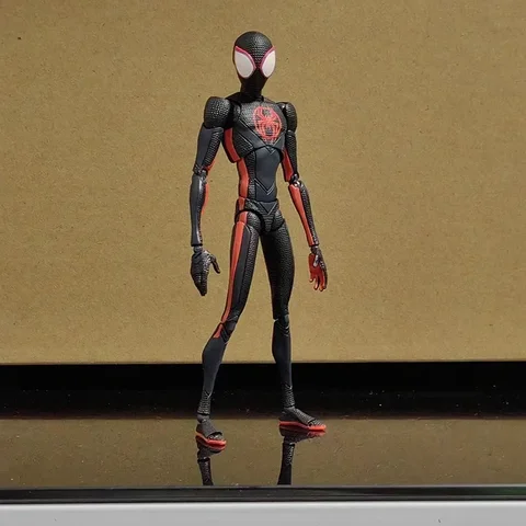 Фигурки Hot Toys ШФ Аниме Человек-Паук Майлз Моралес Гвен