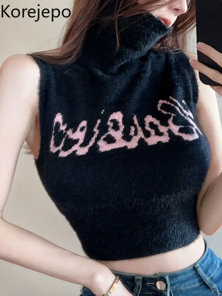 

Женский короткий свитер с надписью, с высокой горловиной