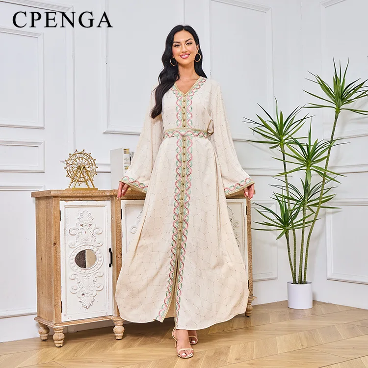 

Роскошное платье в мусульманском стиле на Ближний Восток для женщин