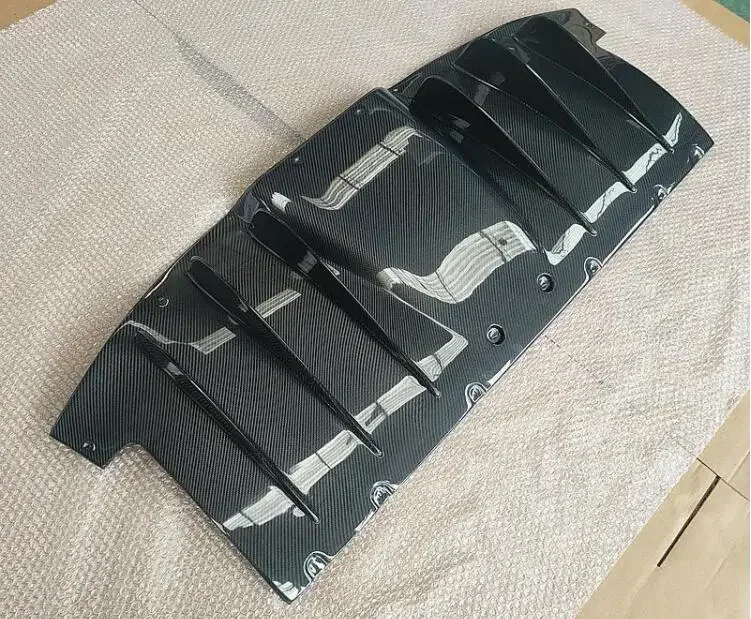 Задний бампер из настоящего углеродного волокна боковые спойлеры диффузор