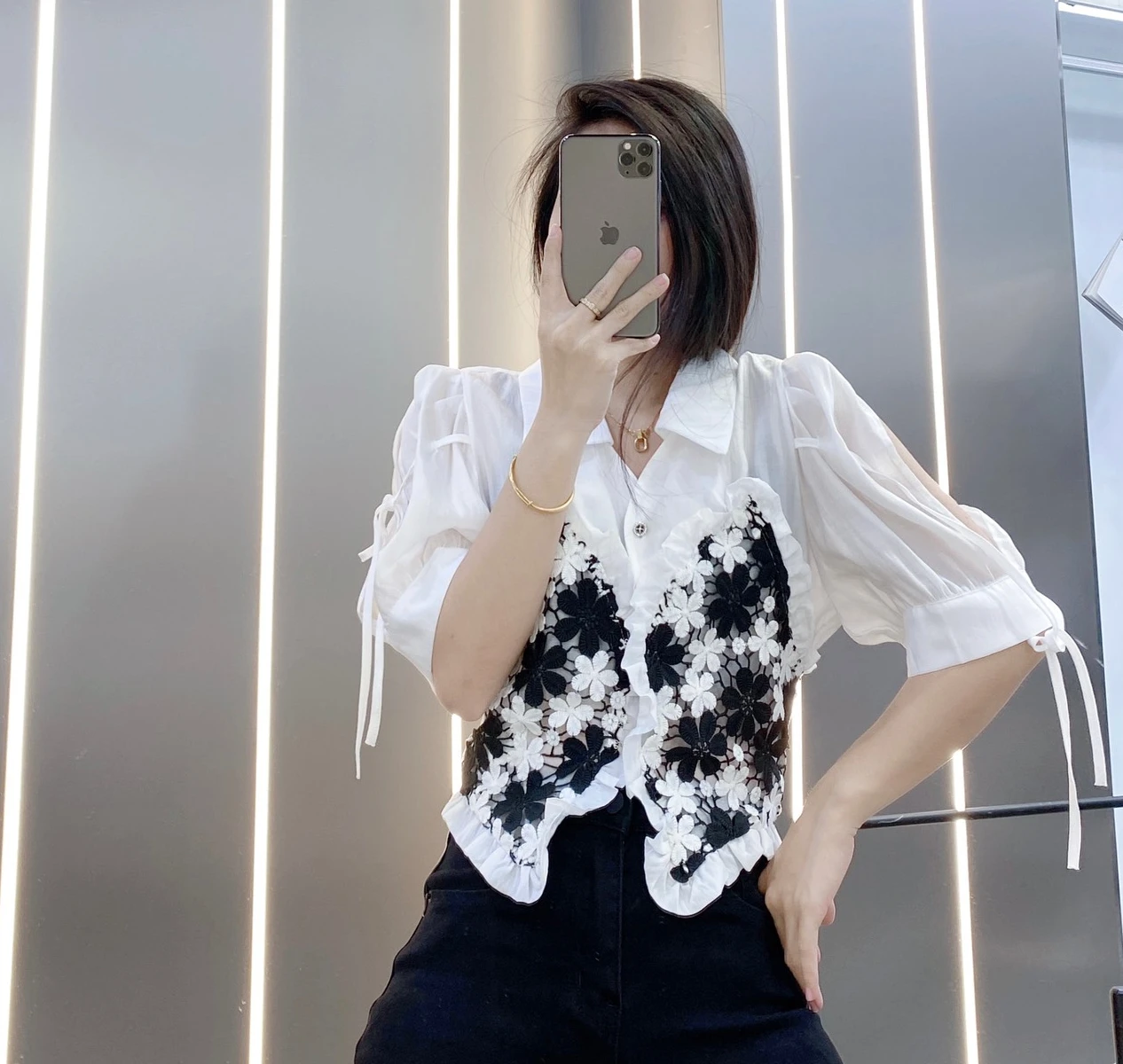 

125947 роскошная дизайнерская одежда, модная классическая модная Водорастворимая кружевная футболка с соединяющимся рукавом, топ на шнуровке