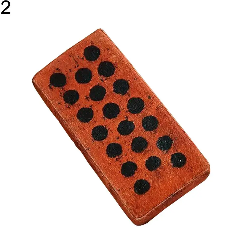 Искусственная декоративная плюшевая подушка имитация кирпича деревянная