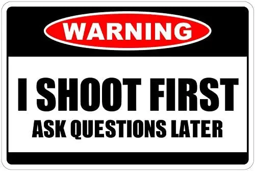 

Виниловый значок с надписью «I Shoot First Ask»