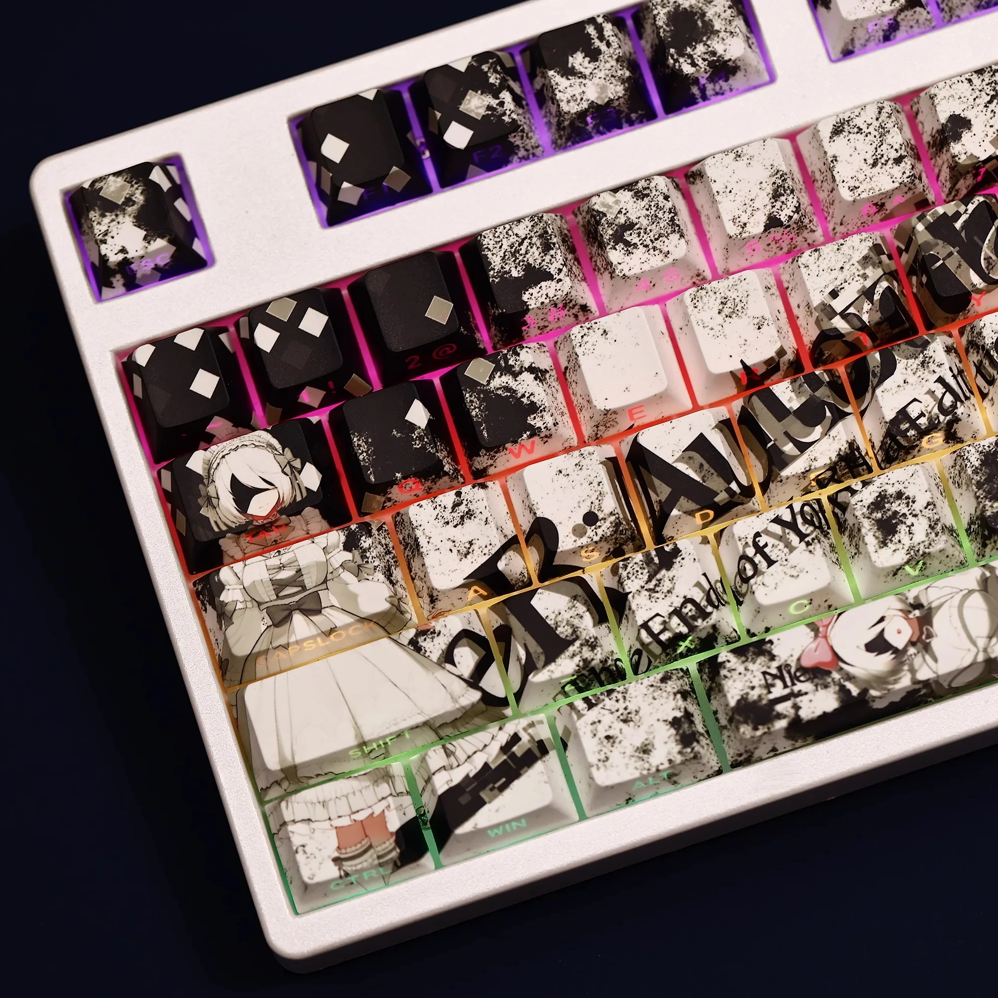 Фото 108 клавиш YoRHa No2 White Maid Edition Keycap PBT Dye Subbed Side с принтом и подсветкой Колпачки для клавиш в стиле аниме для ANSI 61 87 104 108 №2