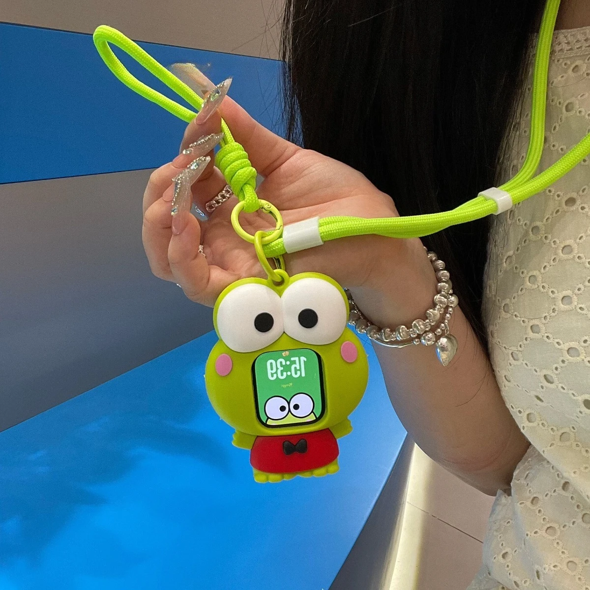 Фото Защитный чехол-ремешок в стиле аниме Sanrio Keroppi для Apple Watch S11, защитный чехол для Iwatchs9-6s10 Generation, мягкий чехол №1