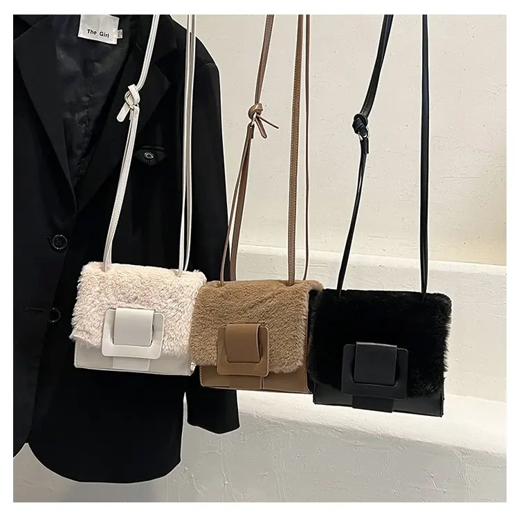 New style bag in autumn and winter Plush women's bag Fashion handbag shoulder bag Crossbody women's bag Vintage small square bag
