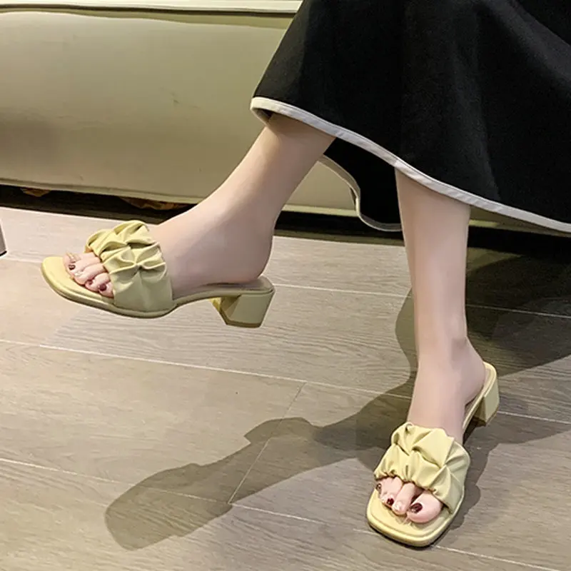 2023 Female Shoes Slippers Outdoor Luxury Slides Heeled Square Toed Fashion Designer Solid Color Simple Slippers Zapatillas De