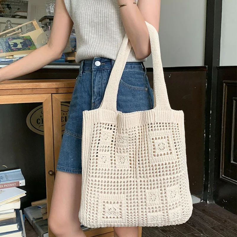 

2023 New Luxury Hand-Knitted Bag Retro Mesh Hollow Woven Bag Shoulder Bag Woolen Handbag Shopping Bag Female Bag