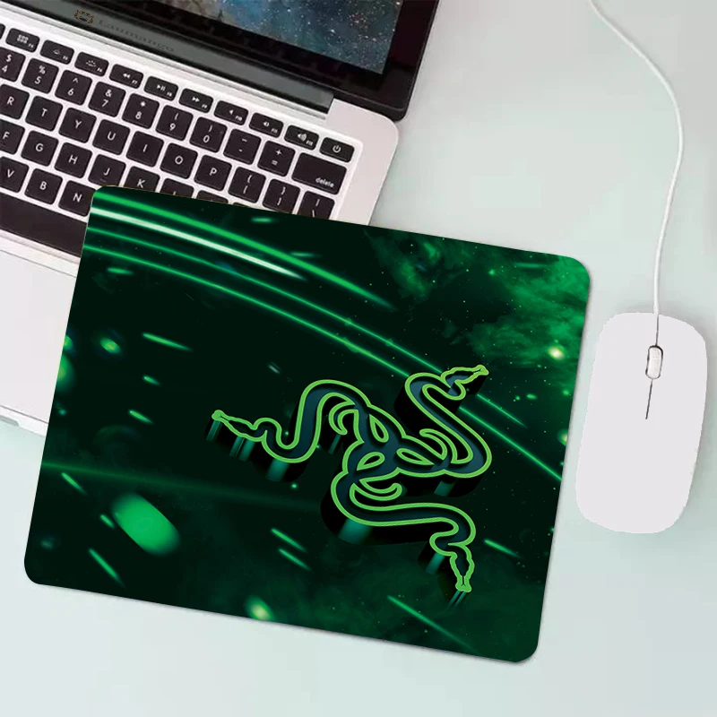 

Razer Mouse Pad Anime Small PC Dywan Gamer Laptop Mouse Mat Kawaii Gaming Accessories Keyboard Tapis De Souris Varmilo Mousepad