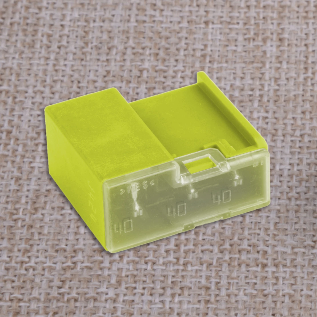 Желтый вентилятор радиатора с несколькими предохранителями плавкая ссылка