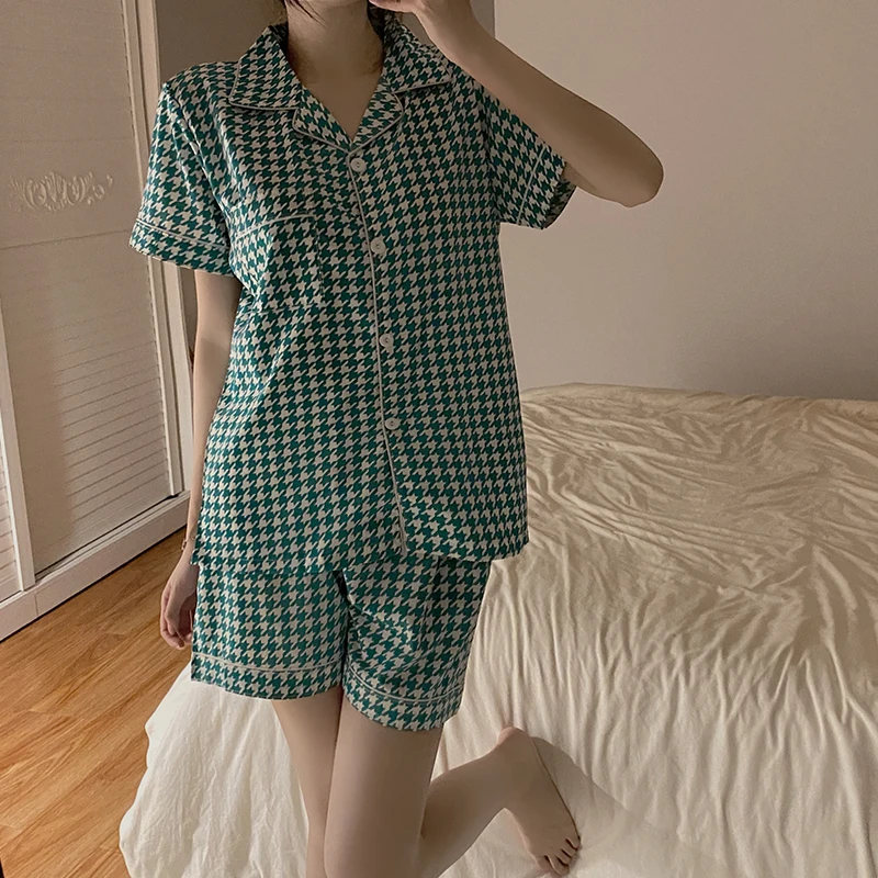 CAIYIER 2022 Summer Grid Print Women Sleepwear Korean Women Short Sleeve Shorts Leisure Nightwear Soft Luxury Female Underwear