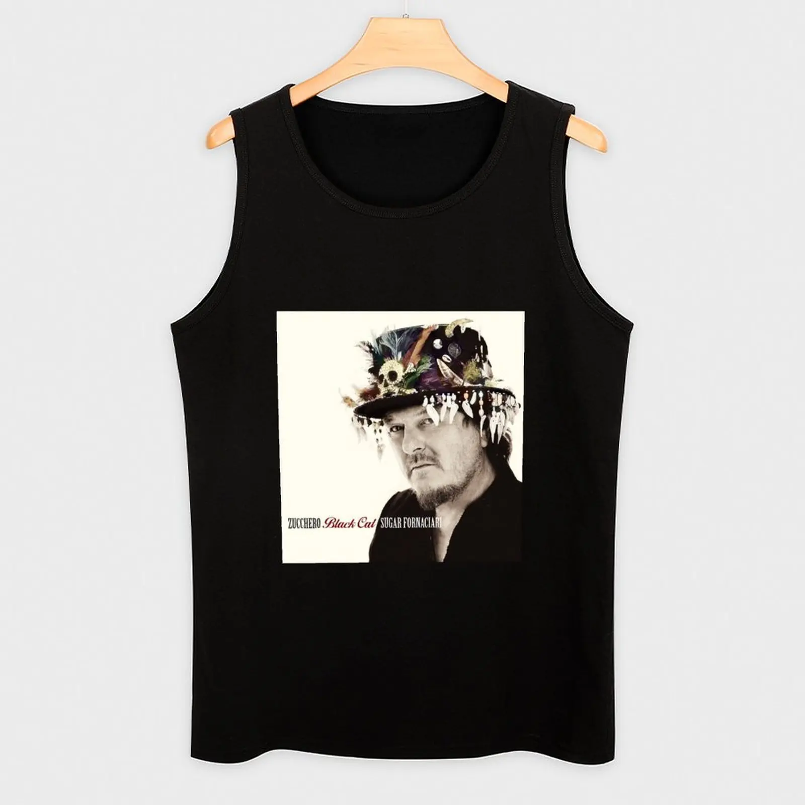 Спортивная быстросохнущая футболка Zucchero с черной кошкой