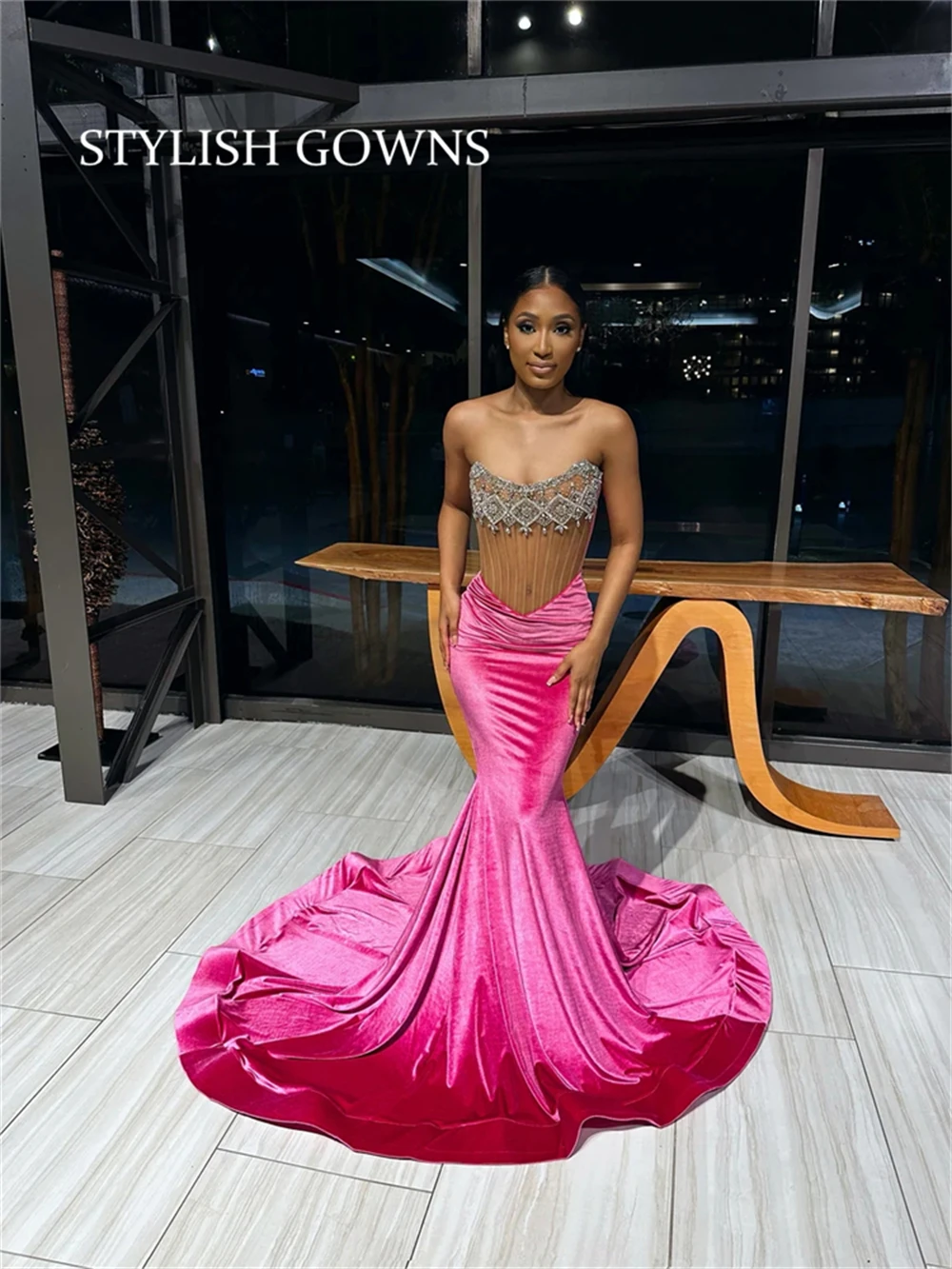 

Pink Velvet Strapless Evening Dress For Black Girls 2023 Beaded Crystal Diamond Birthday Party Dresses Mermaid Long Prom Gown
